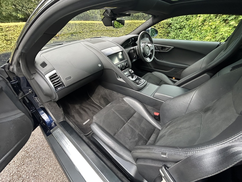 Jaguar F-Type V8 R-dynamic Grey #24