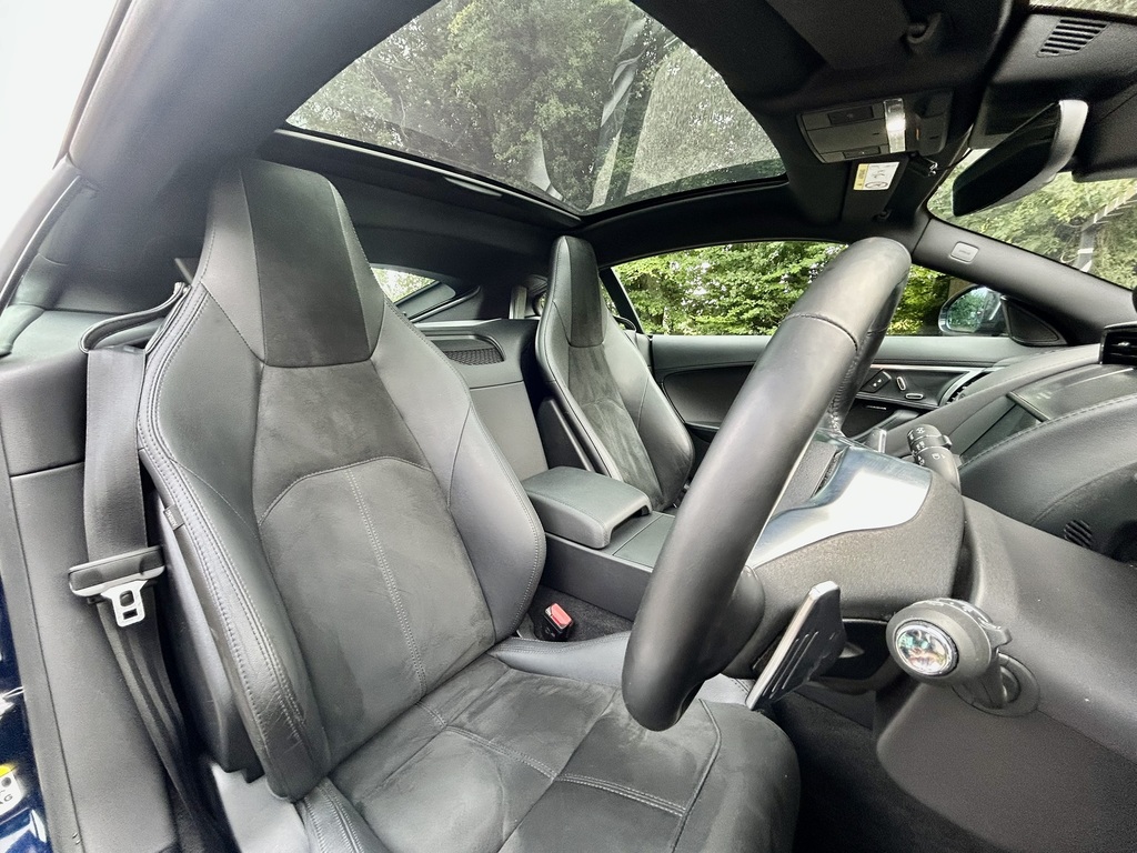 Jaguar F-Type V8 R-dynamic Grey #31
