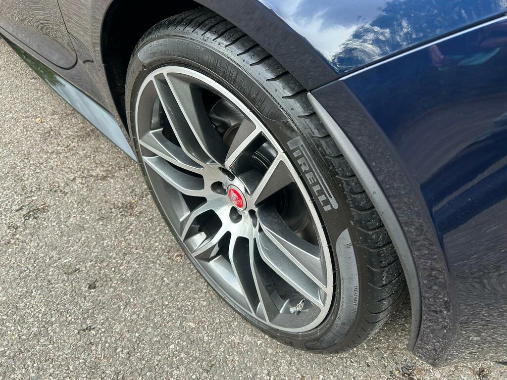 Jaguar F-Type V8 R-dynamic Grey #44