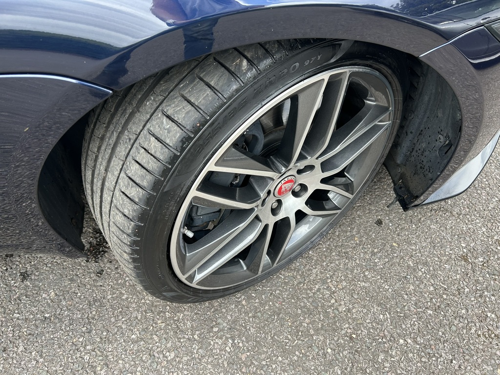 Jaguar F-Type V8 R-dynamic Grey #46
