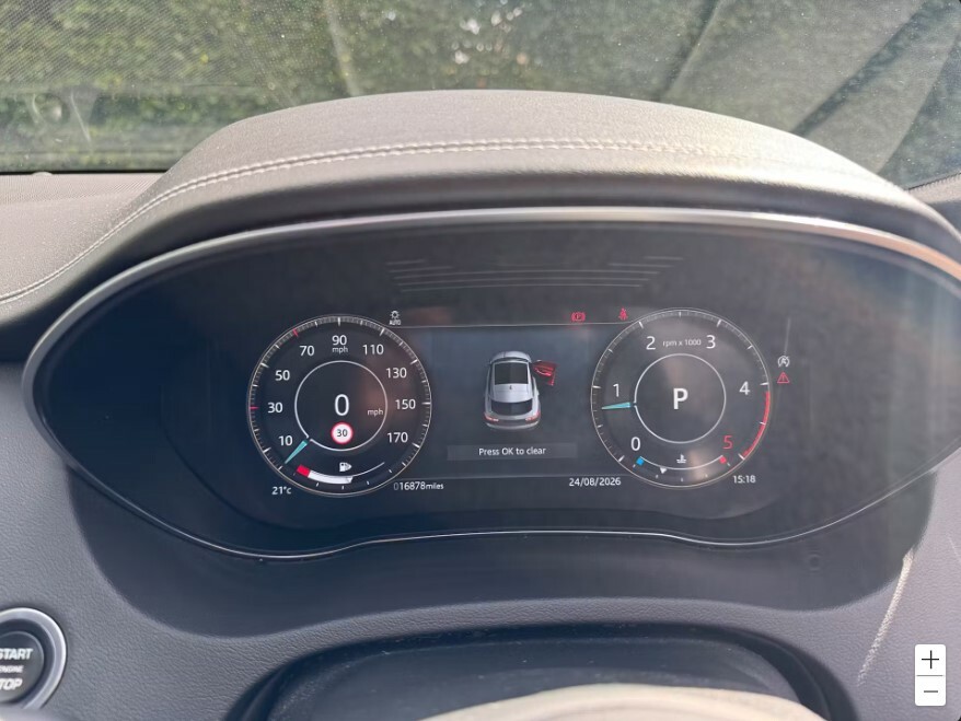 Jaguar E-Pace P300e R-dynamic S #8