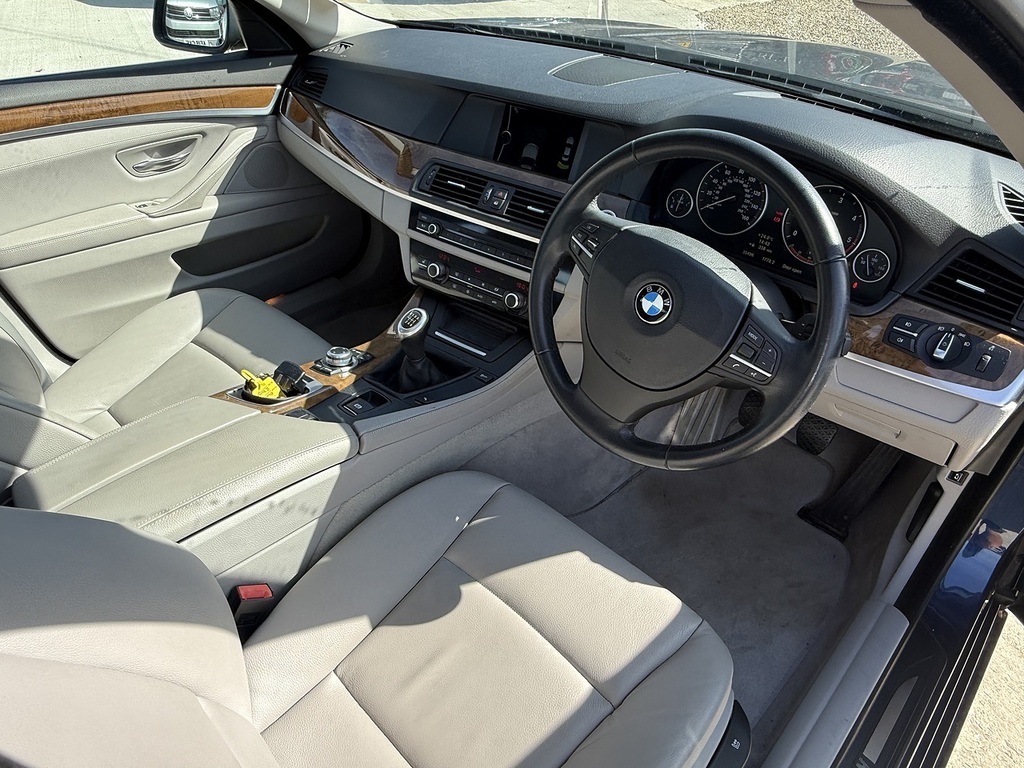 BMW 5 Series 520D Se HG60NHP Blue #5