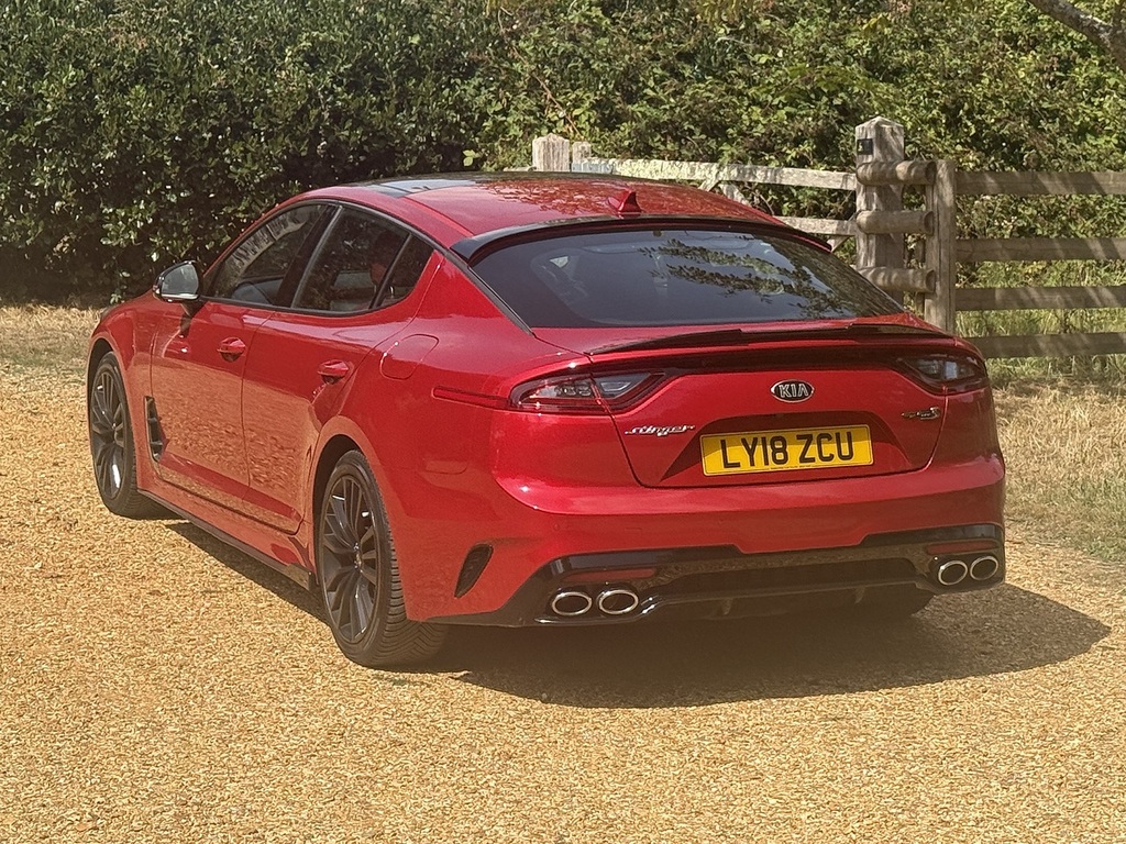 Kia Stinger T-gdi Gt-line S Red #3