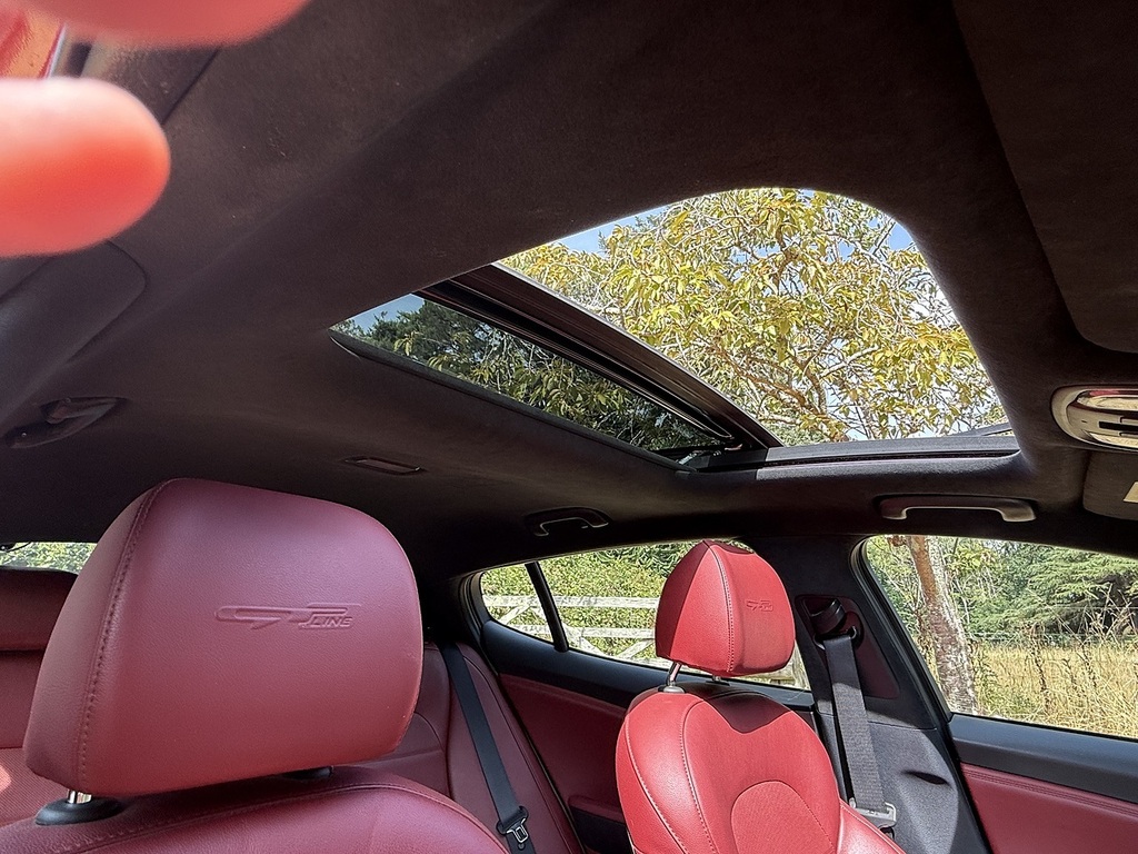 Kia Stinger T-gdi Gt-line S Red #6