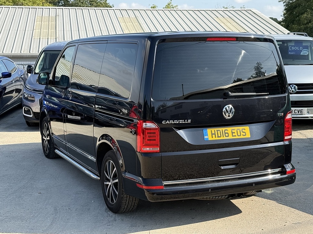 Volkswagen Caravelle Tdi Bluemotion Tech Executive Black #2
