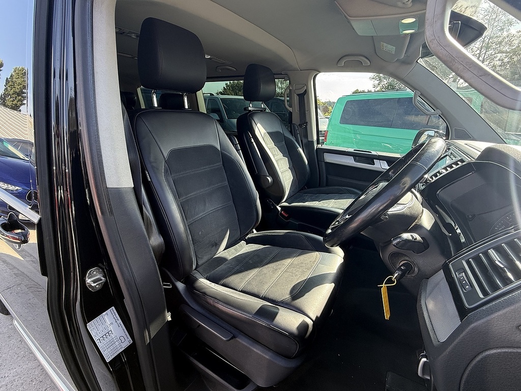 Volkswagen Caravelle Tdi Bluemotion Tech Executive Black #4