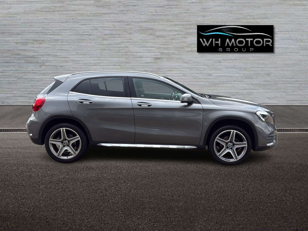 Mercedes-Benz GLA Class Amg Line D GV18KVX #3