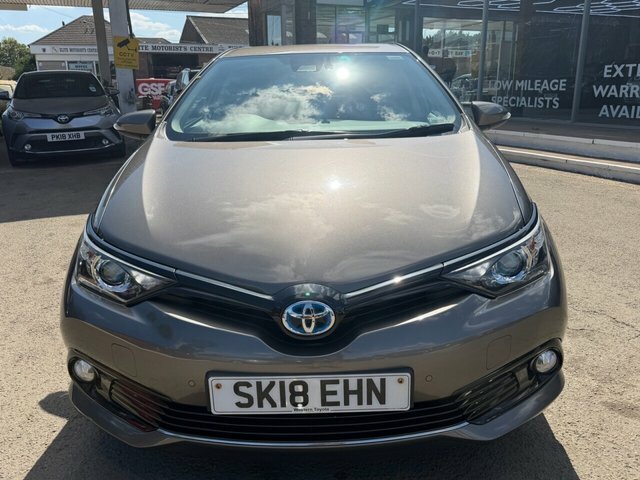 Toyota Auris Vvt-h Design Hatchback SK18EHN Brown #3
