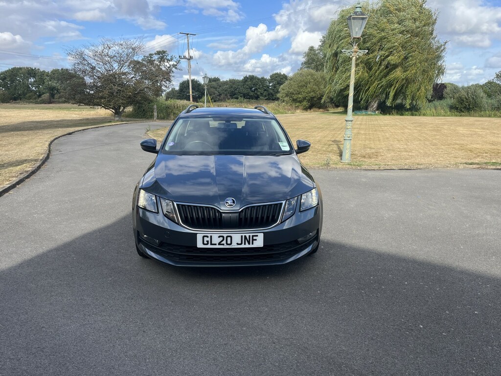 Skoda Octavia 1.5 Tsi Act Se Drive Grey #4