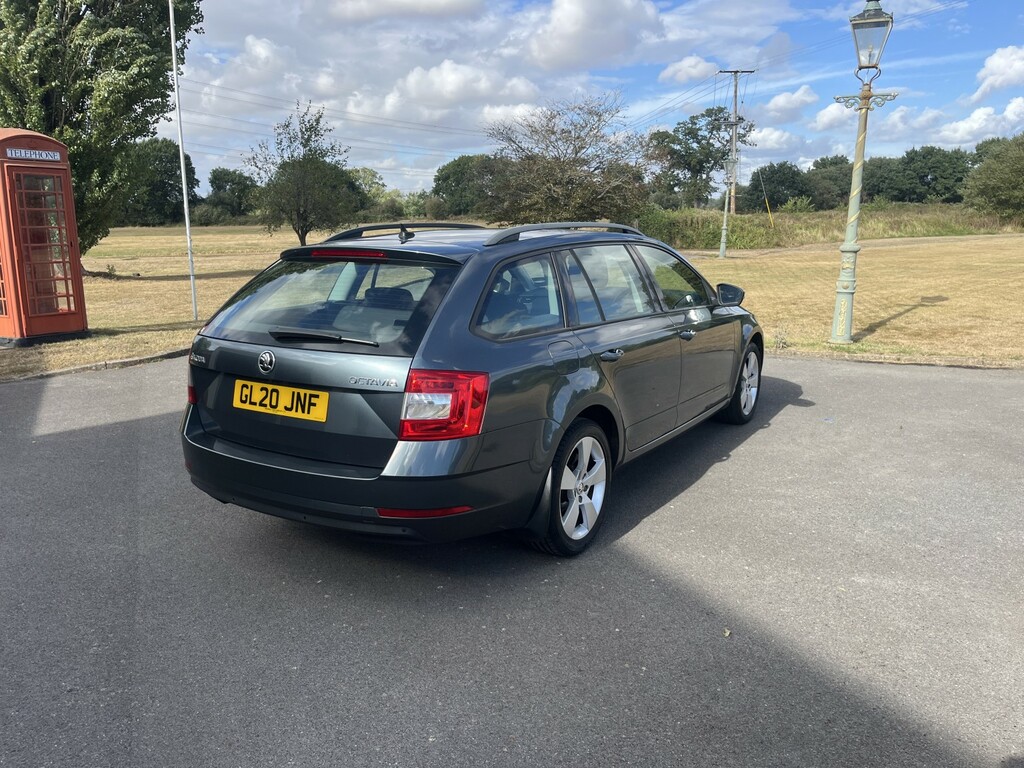 Skoda Octavia 1.5 Tsi Act Se Drive Grey #3