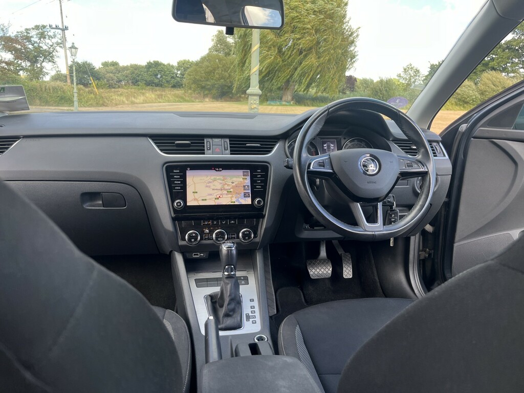Skoda Octavia Se Technology Silver #8