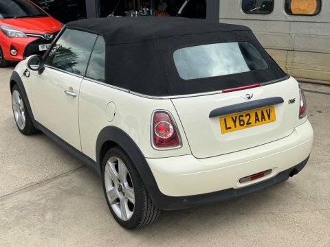 Mini Convertible 1.6 One Euro White #5