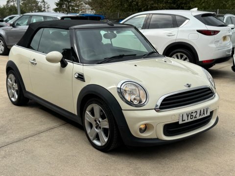 Mini Convertible 1.6 One Euro White
