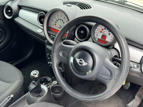 Mini Convertible 1.6 One Euro White #2