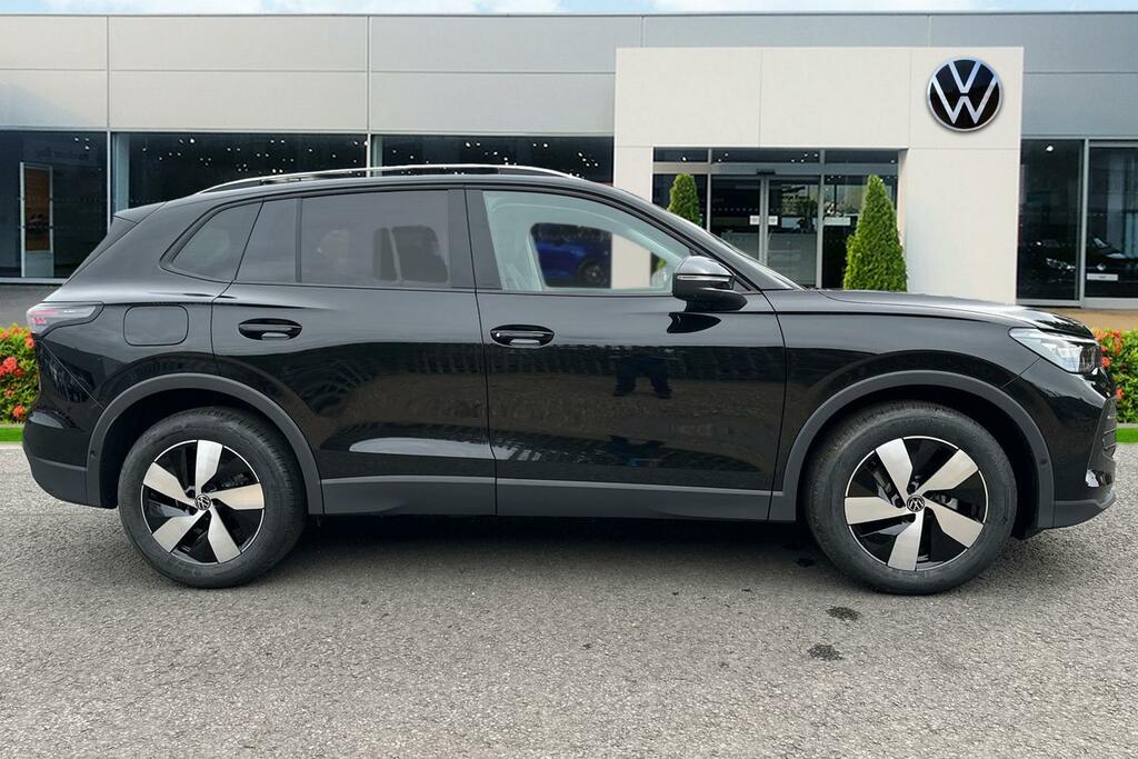 Volkswagen Tiguan Tiguan Match 1.5 Etsi 130 Ps 7-Speed Dsg 20 Black #4