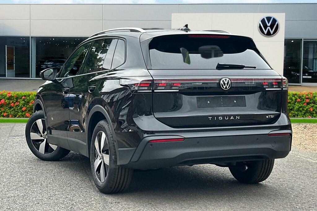 Volkswagen Tiguan Tiguan Match 1.5 Etsi 130 Ps 7-Speed Dsg 20 Black #3