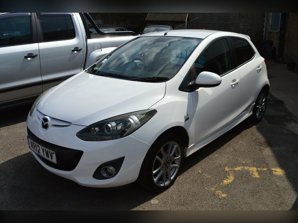 Mazda 2 1.3 Venture Hatchback Euro 5 84 White #4