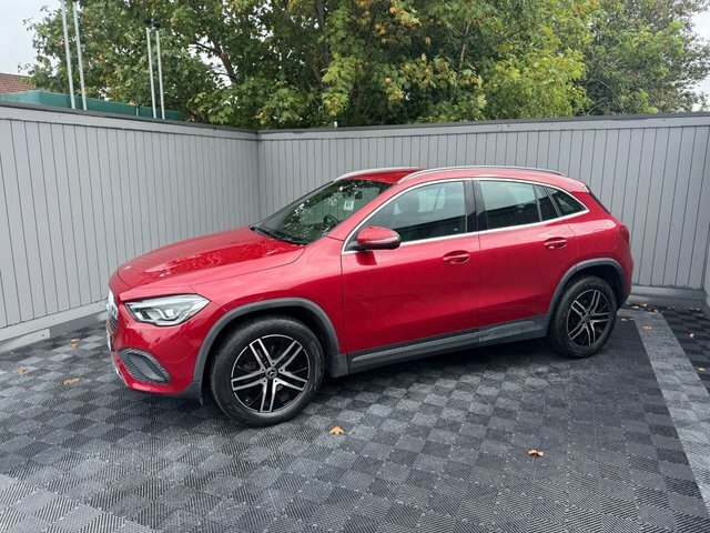 Mercedes-Benz GLA Class 1.3 Gla200 Sport Suv 7G-dct Euro 6 Ss Red #3