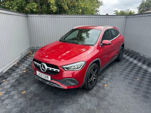 Mercedes-Benz GLA Class 1.3 Gla200 Sport Suv 7G-dct Euro 6 Ss Red