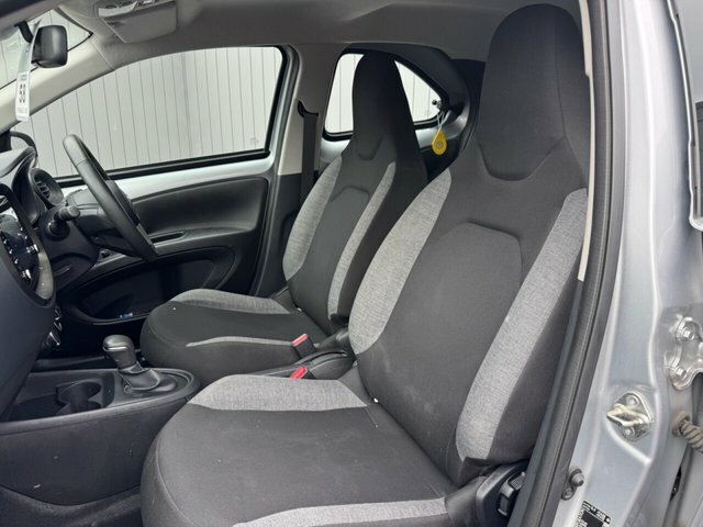 Toyota Aygo X 1.0 Vvt-i Pure Hatchback X-shift Euro 6 Silver #5