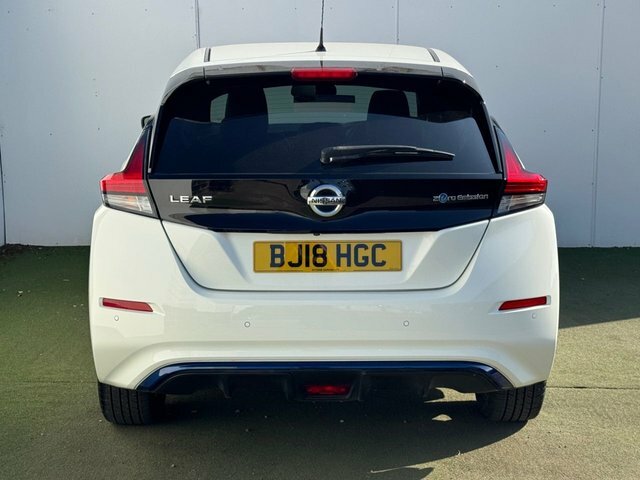 Nissan Leaf Tekna Hatchback White #6