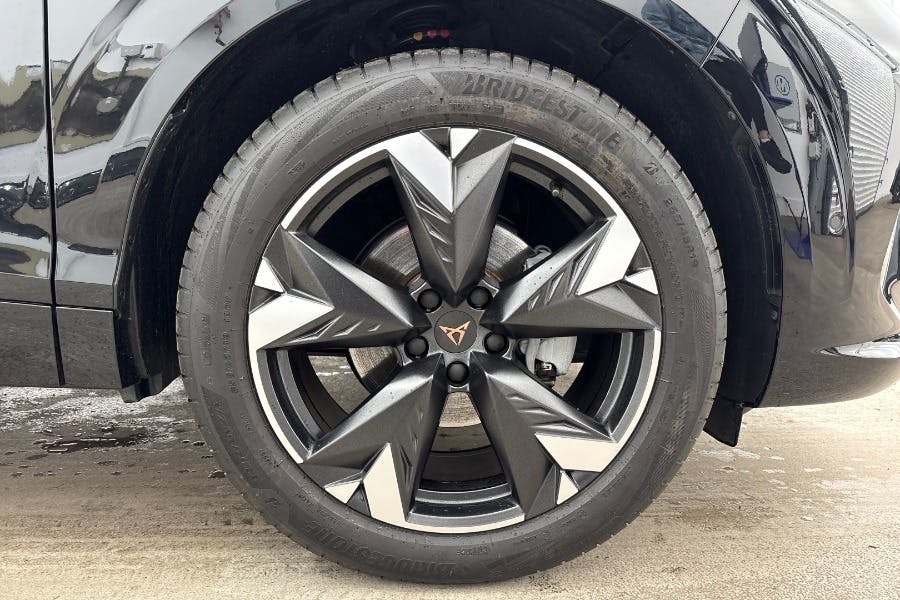Cupra Terramar 1.5 Etsi V2 Suv Hybrid Dsg Black #5
