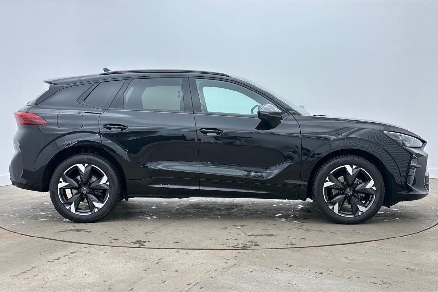 Cupra Terramar 1.5 Etsi V2 Suv Hybrid Dsg Black #4