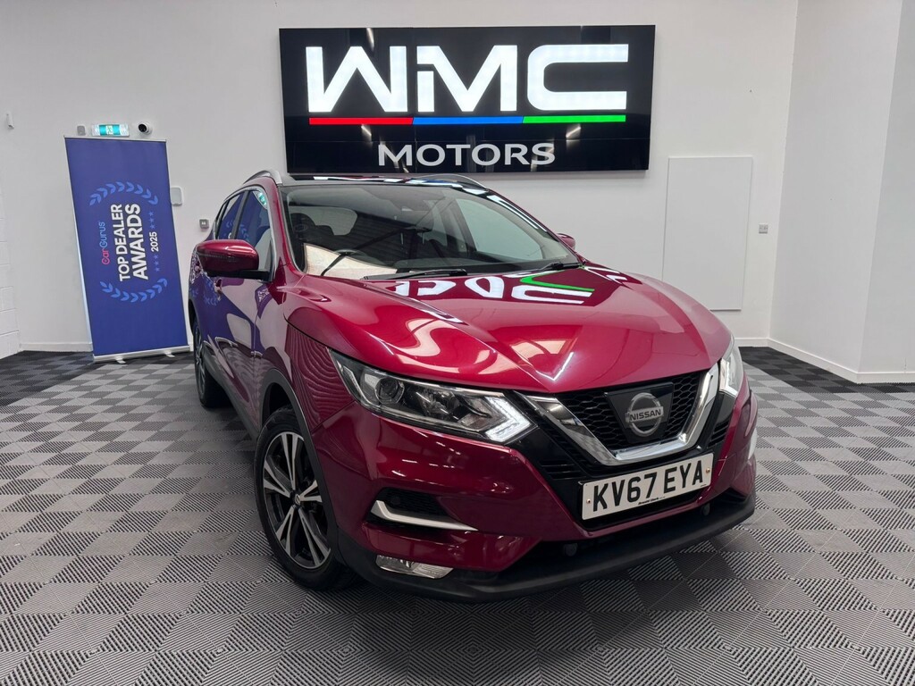 Nissan Qashqai 1.5 Dci N-connecta Red