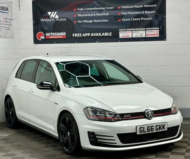 Volkswagen Golf 2.0 Tsi Bluemotion Tech Gti Hatchback D GL66GKK White #4
