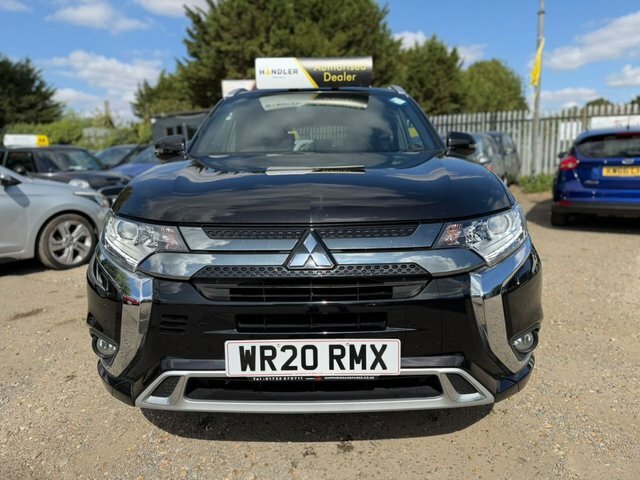 Mitsubishi Outlander 2.4H Twinmotor 13.8Kwh Dynamic Suv Plug Black #3