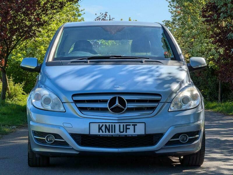 Mercedes-Benz B Class 2.0 B200 Cdi Se  #2