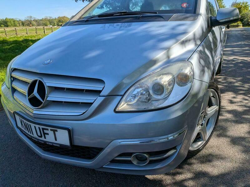 Mercedes-Benz B Class 2.0 B200 Cdi Se  #5