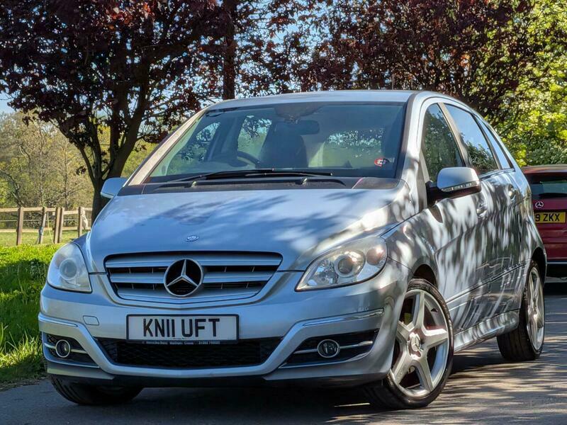 Mercedes-Benz B Class 2.0 B200 Cdi Se  #3