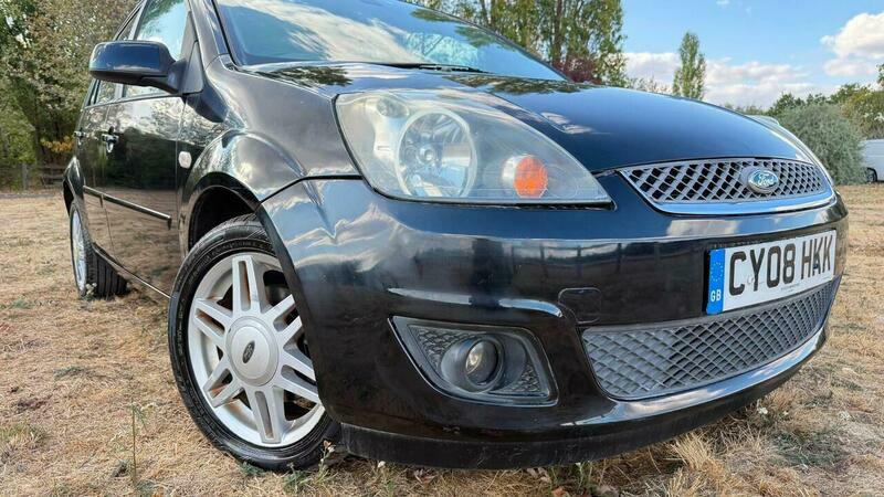 Ford Fiesta 1.6 Ghia #6