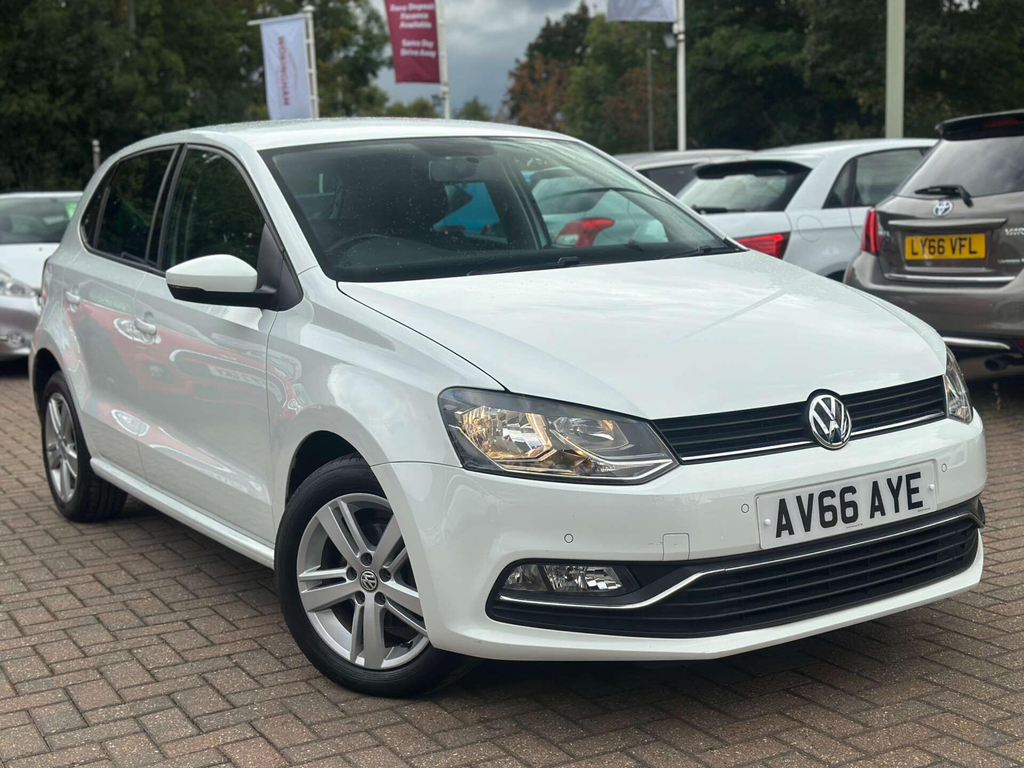 Volkswagen Polo 1.2 Match Tsi White