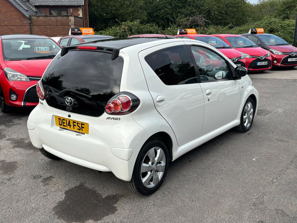 Toyota Aygo 1.0 Vvt-i Move Euro 5 White #6