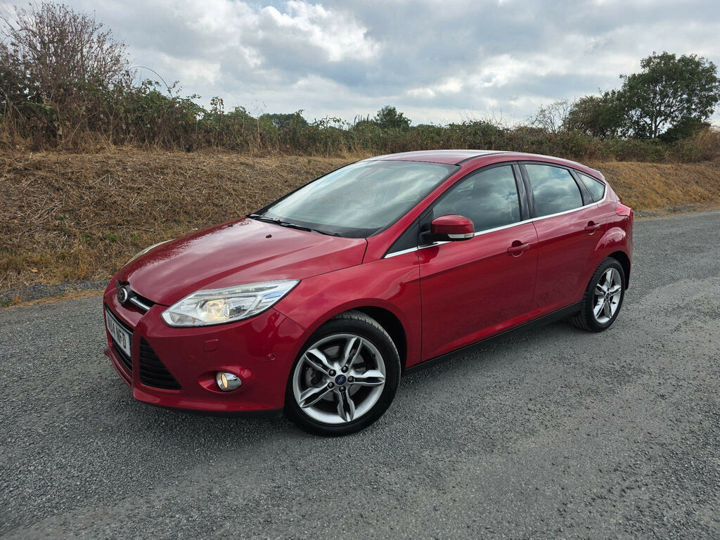 Ford Focus 1.6T Ecoboost Titanium X Euro 5 Ss Red #3