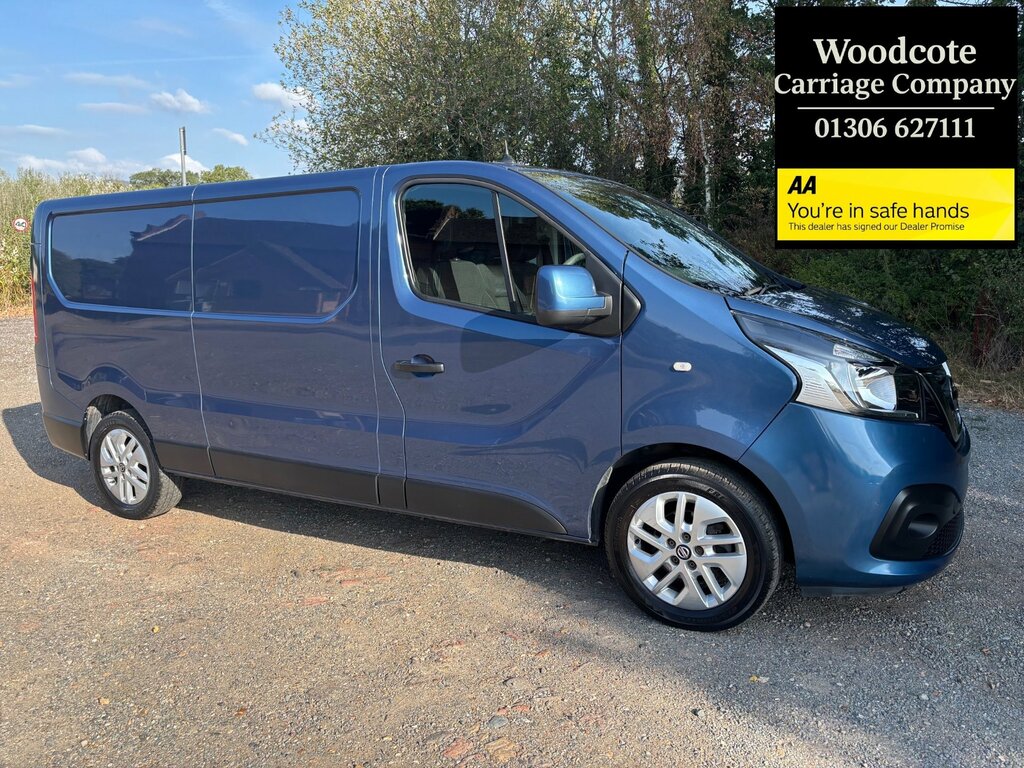 Nissan NV300 2.0 Dci 30 Tekna Panel Van L2 H1 Blue