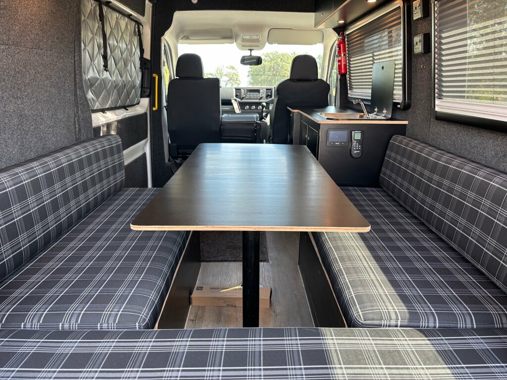 Volkswagen Crafter Panel Van Silver #10