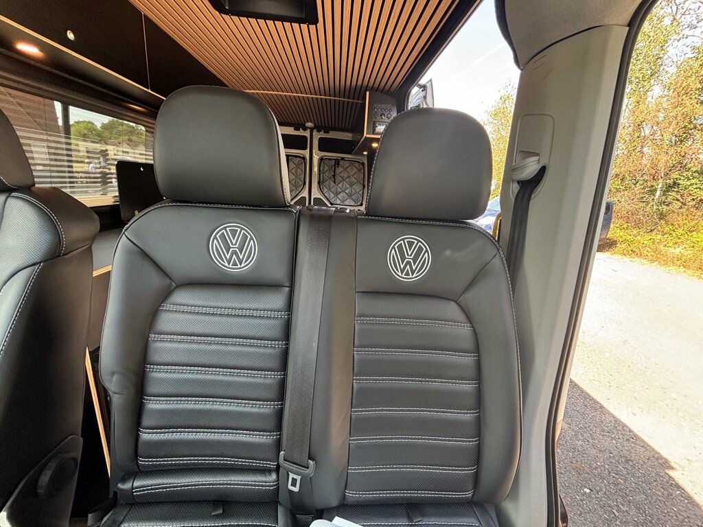 Volkswagen Crafter Panel Van Silver #18