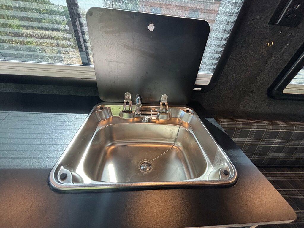 Volkswagen Crafter Panel Van Silver #13