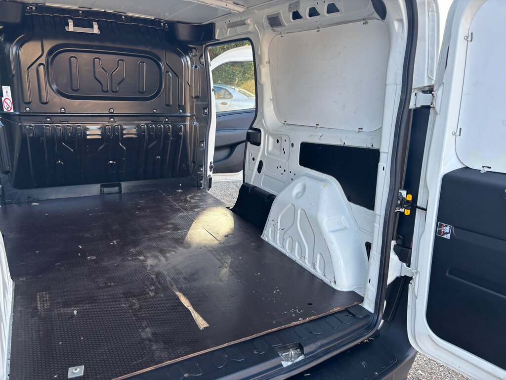 Fiat Doblo Cargo Panel White #21