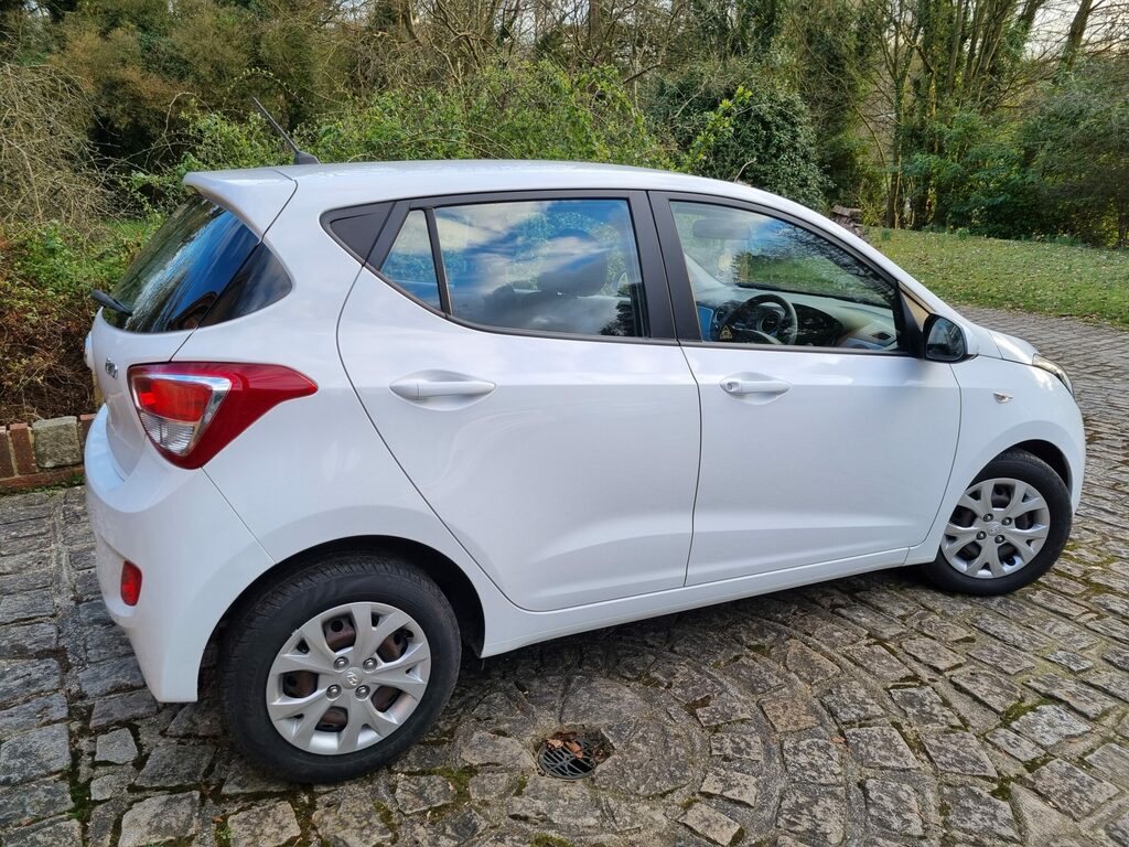 Hyundai I10 I10 Se White #5