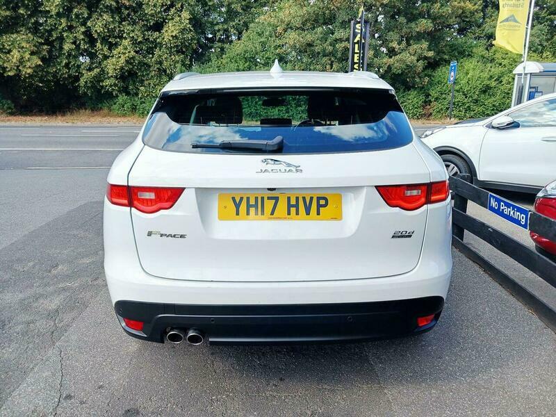 Jaguar F-Pace 2.0 D180 Prestige YH17HVP White #6