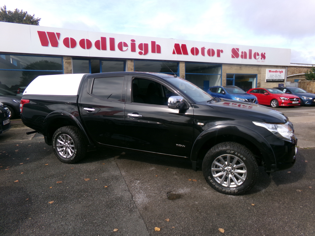 Mitsubishi L200 Di-d Titan Dcb  #2