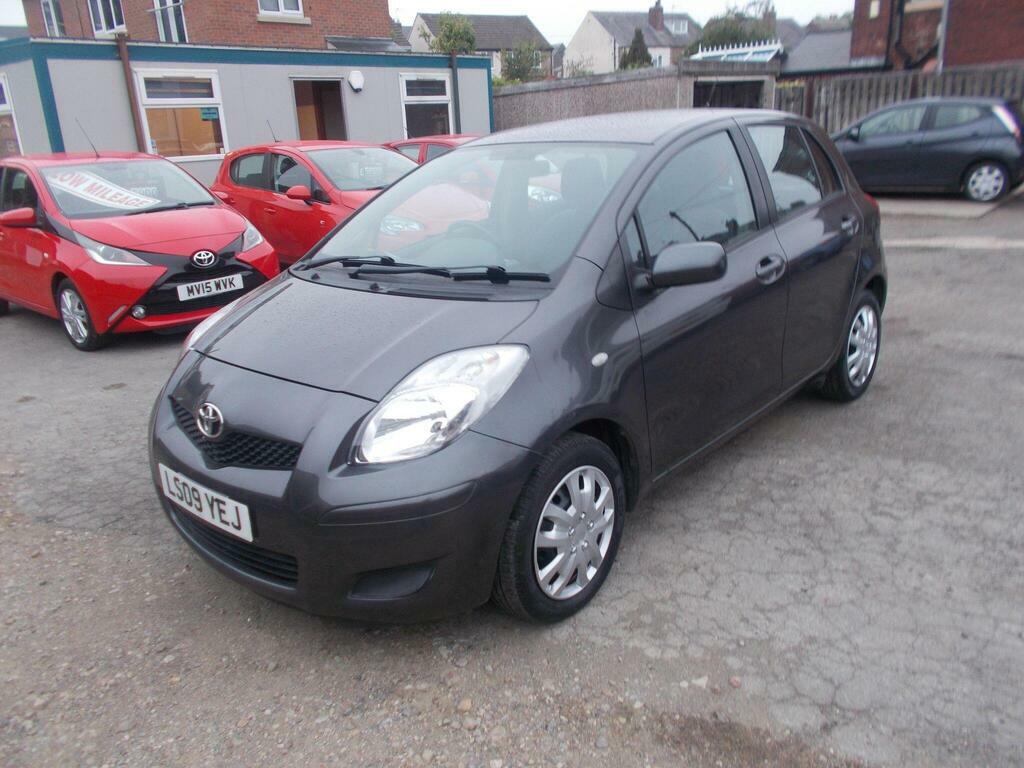 Toyota Yaris Hatchback 1.33 Dual Vvt-i Tr Euro 4 Ss 200 Grey #3