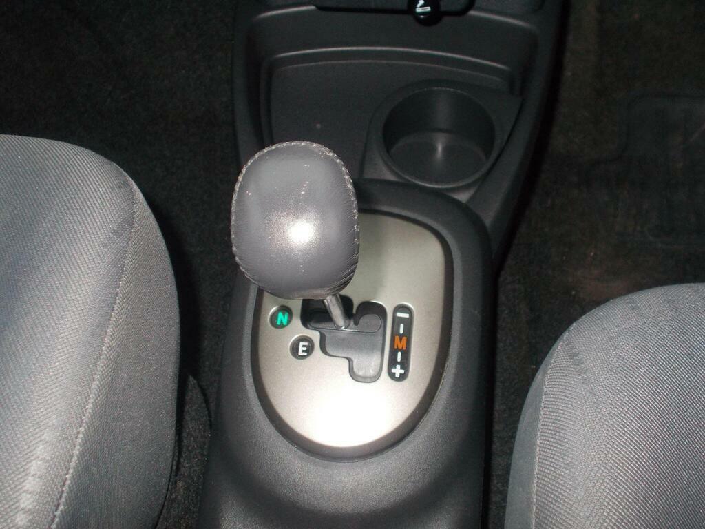 Toyota Yaris Hatchback 1.33 Dual Vvt-i Tr Euro 4 Ss 200 Grey #14