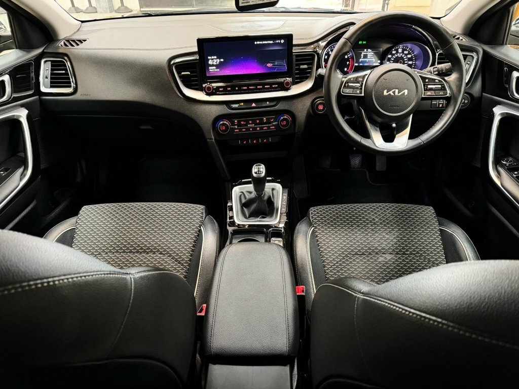 Kia Xceed 1.5L 3 CX72WPK Black #2
