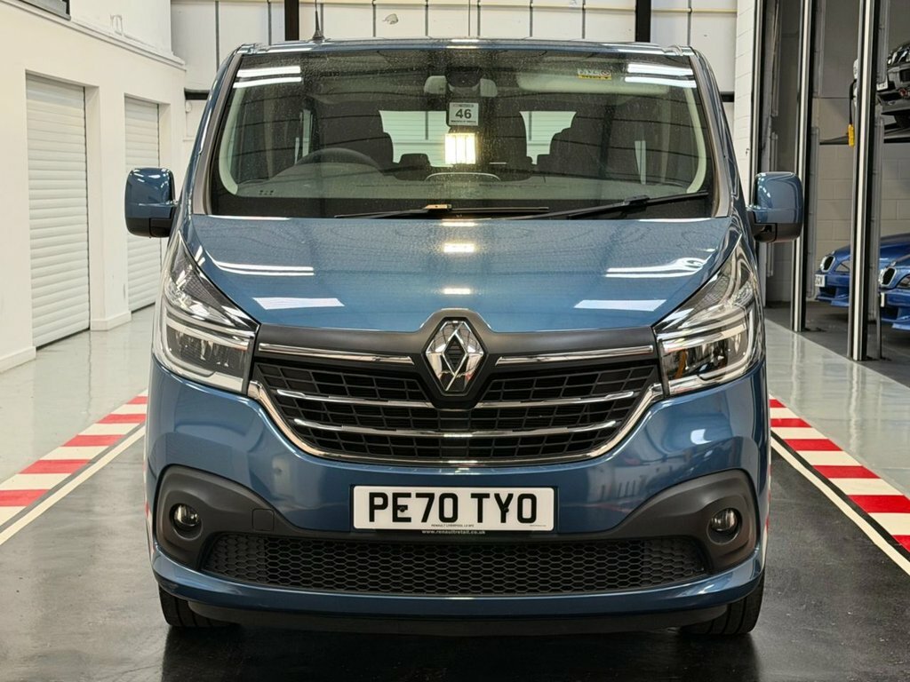 Renault Trafic 2L Sport Nav PE70TYO Blue #2