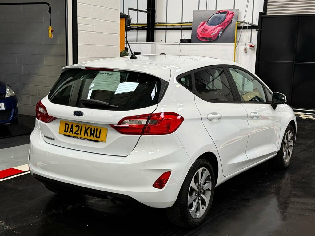 Ford Fiesta 1.1L Trend White #4